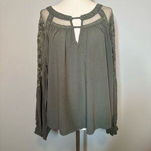 Sz L American Eagle green long sleeve sheer lace sleeves keyhole flowy